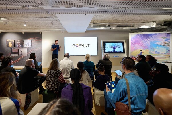 GoPaint Worldwide Creating Activity Lands at the HUAWEI Flagship Store Opera in Paris