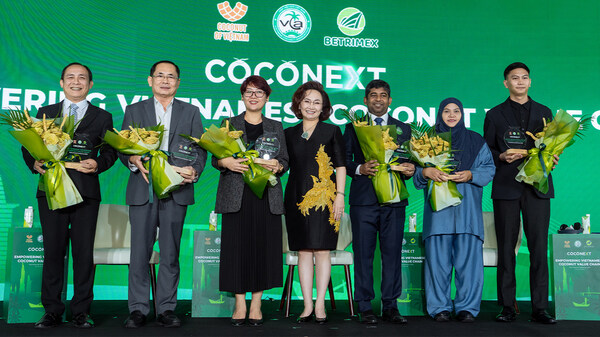 The conference brings together Vietnamese and international government agencies, business leaders, experts in coconut industry from many countries.